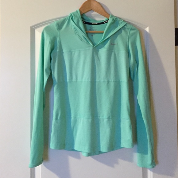 Nike Dri-Fit mint pullover. Size Small.