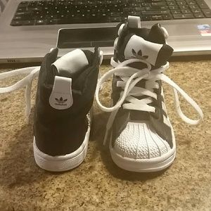 white shell toe toddler