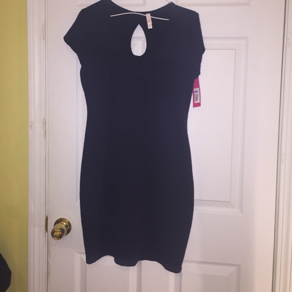 Super cute navy blue t shirt dress!