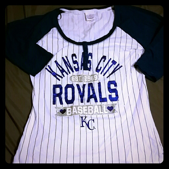 Kansas City Royals baseball tee. 3/4 sleeve. NWOT.