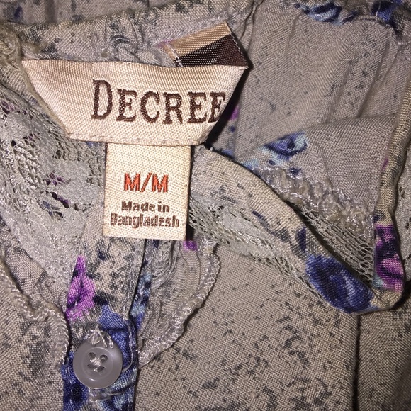 Decree Button Up - Picture 4 of 4