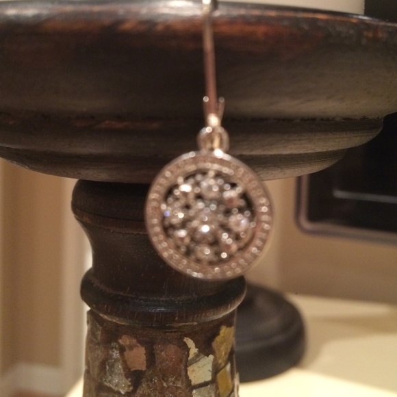 Earrings - Picture 4 of 4