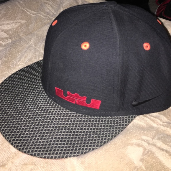 lebron snapback