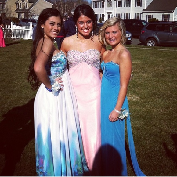 Prom Dress - Picture 4 of 4