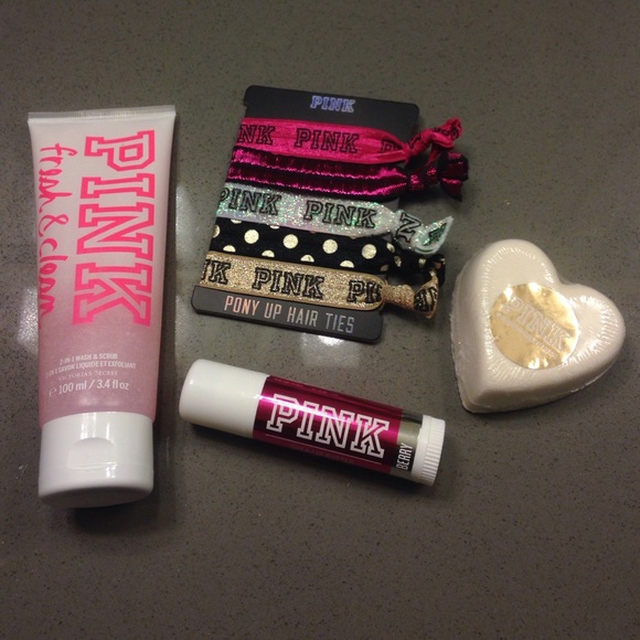 PINK VS Accessories