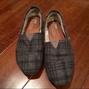 Tom's gray/black flannel with fleece-like lining