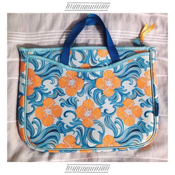 LILLY PULITZER Neoprene 15.4" Laptop sz Carry Tote