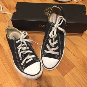 Black Converse Women's size 5 with box