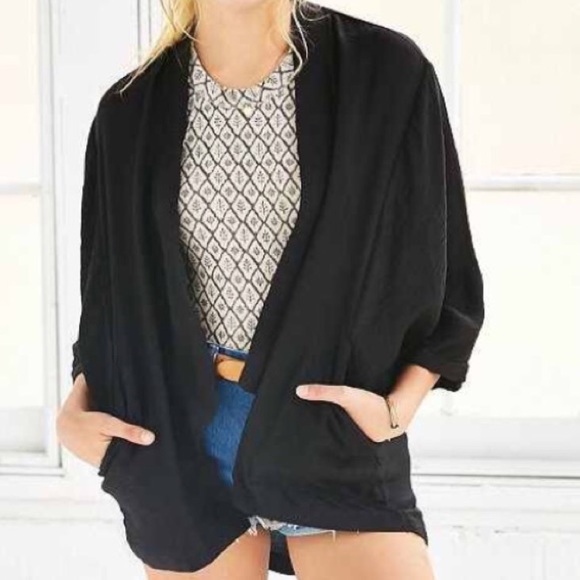 Urban Outfitters Ecote Bali Kimono - Picture 4 of 4