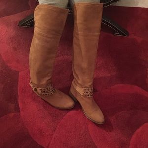 Over the knee Steve Madden like new !!!!