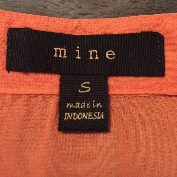 Top - Picture 2 of 4