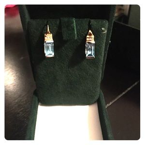 15kt Blue topaz and round Diamond Wire Earring