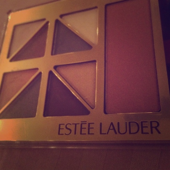 Soft Neutrals Deluxe Pallete