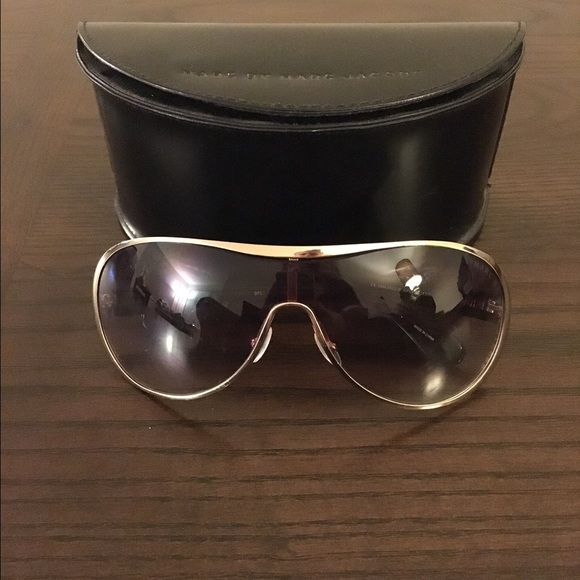 Marc by Marc Jacobs Accessories - 🚫SOLD🚫Marc Jacobs Sunglasses