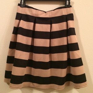 Waist high skirt