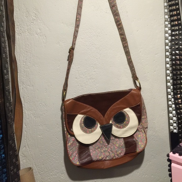 Super cute owl cross body bag