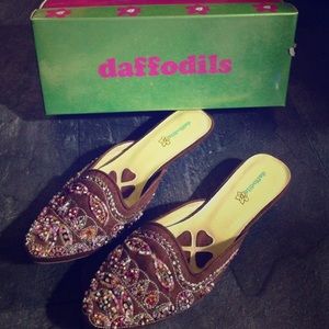 Daffodils Beaded Kitten Heels Size 8