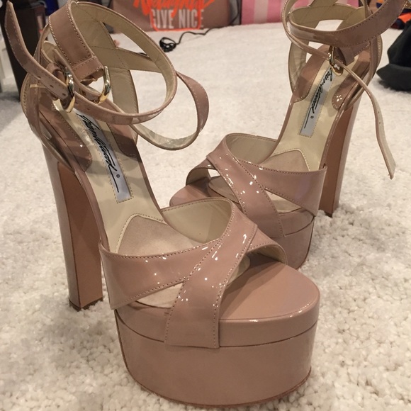 Brian Atwood platform nude pumps