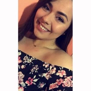 Meet your Posher, Ivette