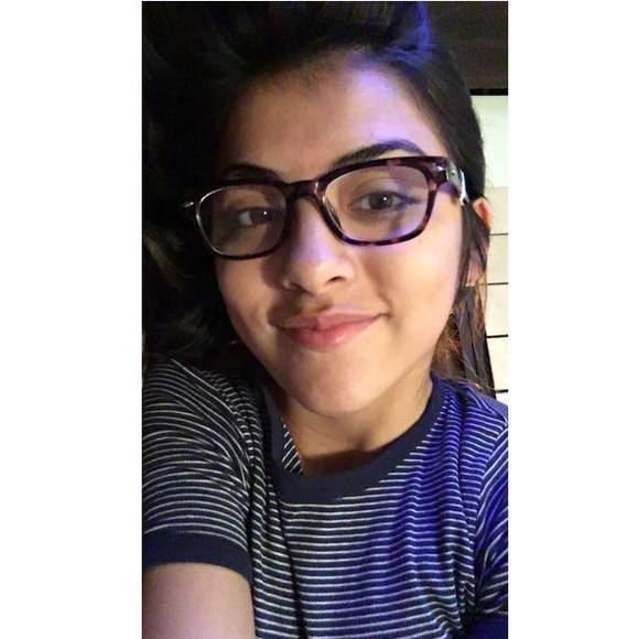 Meet your Posher, Alicia - Picture 1 of 1