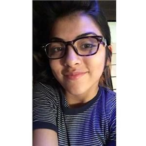 Meet your Posher, Alicia