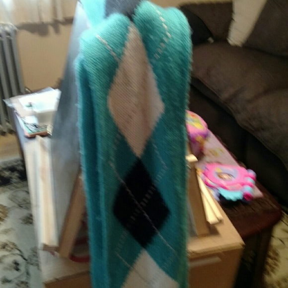 Scarf - Picture 3 of 3