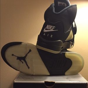 ***DS 2000 NIKE AIR JORDAN 5 RETRO***