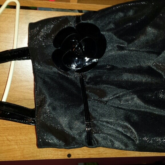 Cute black shimmer flower hobo