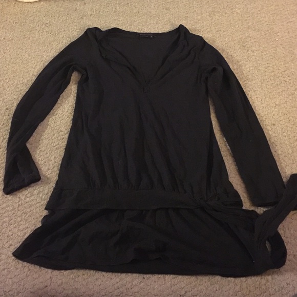 BCBGMaxAzria Tops Bcbgmaxazria Size Medium Poshmark