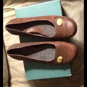 Born Shoes. Brown. Size 9 1/2