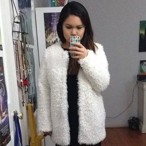 Meet your Posher, Trinh