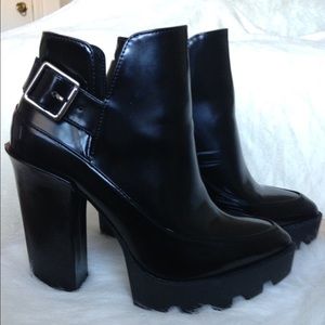 Zara Shoes - Zara Worker Boot Zara Shoes - Zara Worker Boot