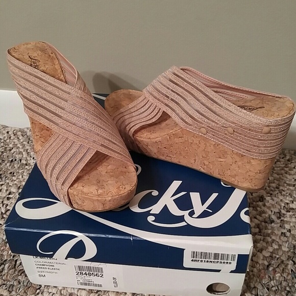 Lucky Brand Miller 2 size 8