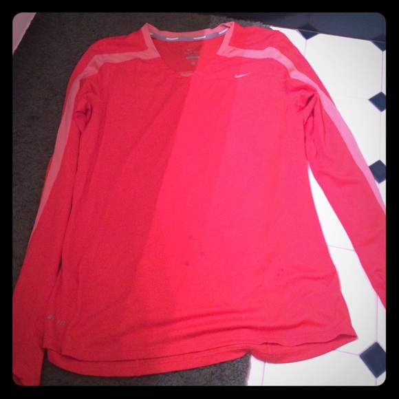 Nike Tops - Nike DRI fit running top.