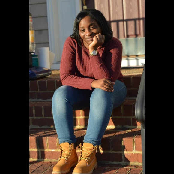 Meet your Posher, Cassiopeia - Picture 1 of 1