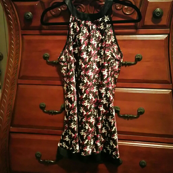 Top - Picture 3 of 3