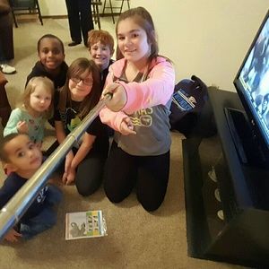 Meet your Posher, Alexis