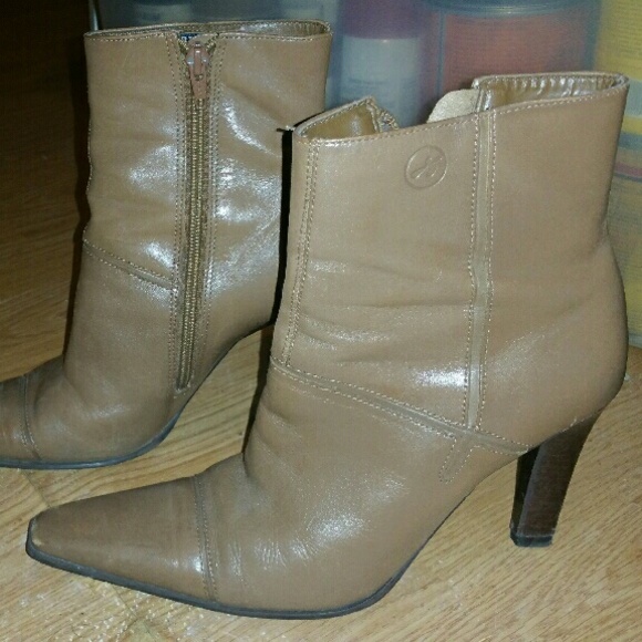 Tan/camel colored ankle boots!