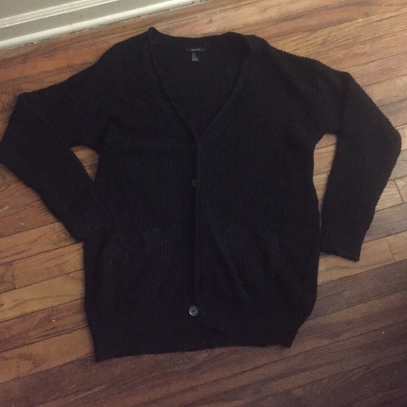Boyfriend cardigan from Forever 21. Size medium.