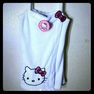 NWT Hello Kitty Wrap-around Towel