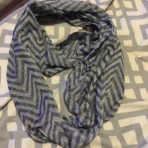 Infinity scarf