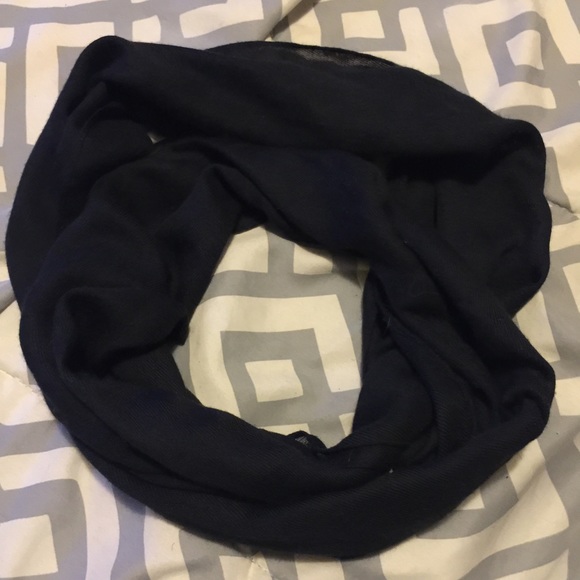 Black infinity scarf