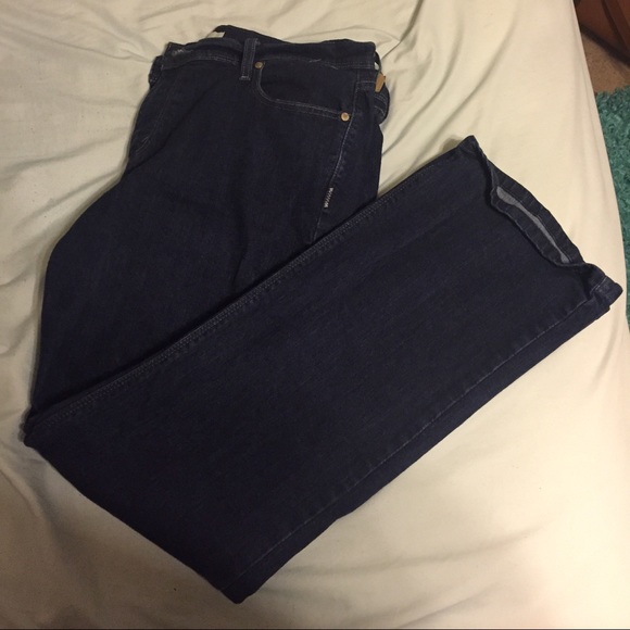 Levi's 515 DARK bootcut jeans.