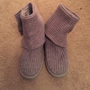 Gray knit Uggs