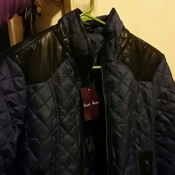 Jacket - Picture 3 of 4