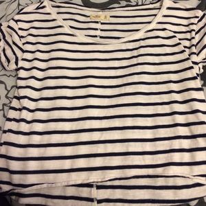 Hollister tee