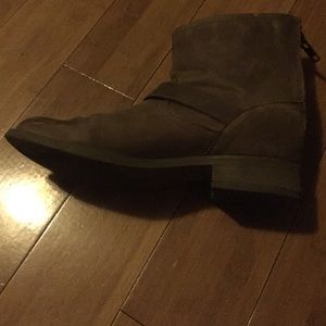 Steve Madden boots