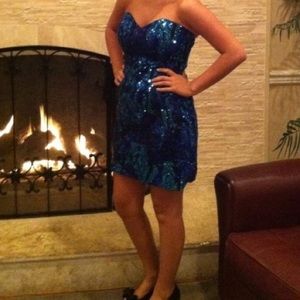 Homecoming dress, or fancy/ elegant dress