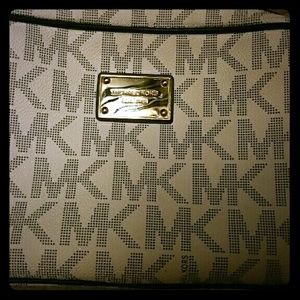 Michael Kors Crossbody