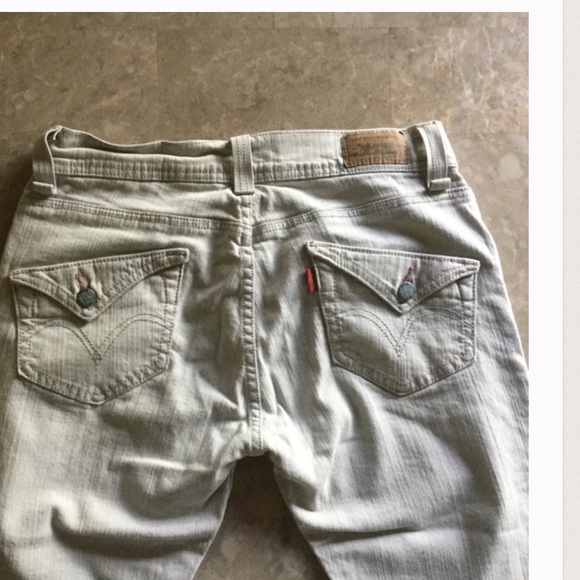 💋Levis white denim size 9